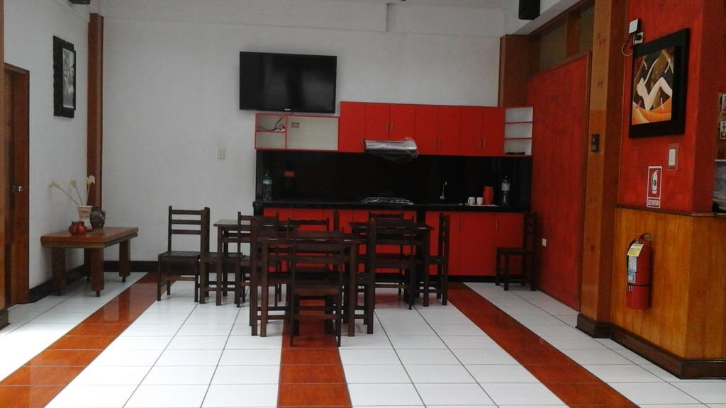 Hostal Yaki Лима Экстерьер фото